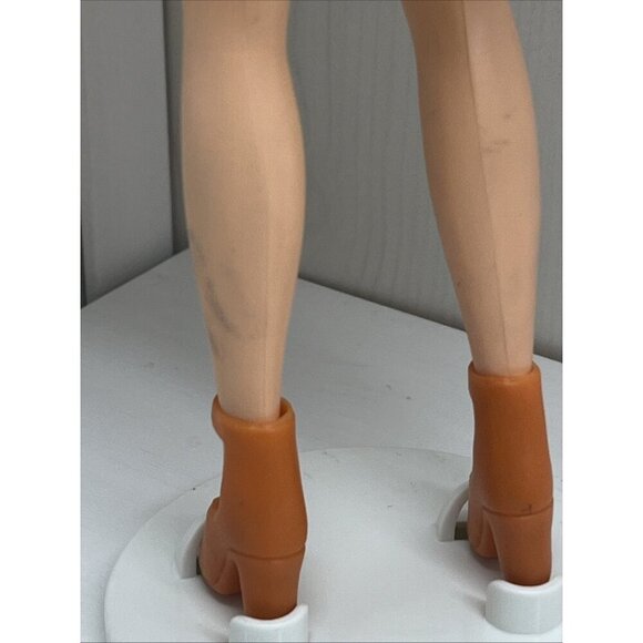 Vintage Sailor Moon Venus Deluxe Adventure Doll 11” Toei Irwin Toys 1995 - Picture 9 of 16